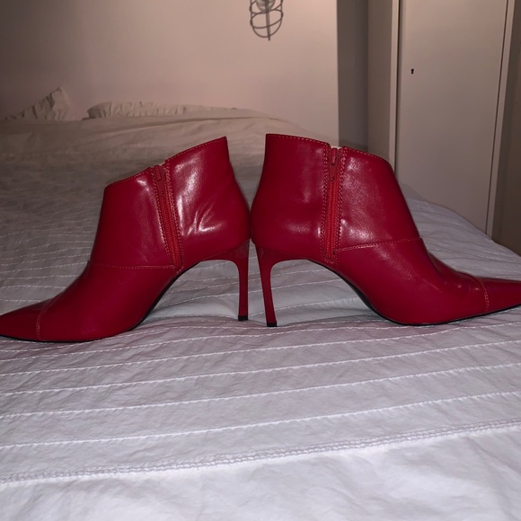 Red high heels from Zara, size 39 Eu / 8 US - Picture 3 of 4